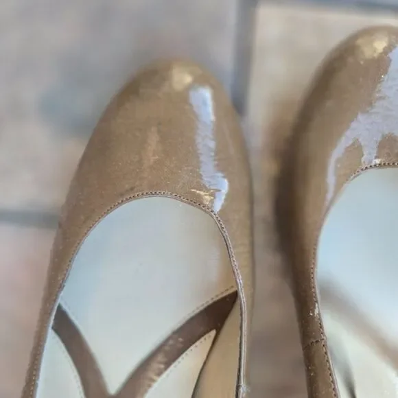 Naturalizer Taupe Patent Platform Pumps Round Toe Heels Women’s Size 9 - Picture 2 of 6